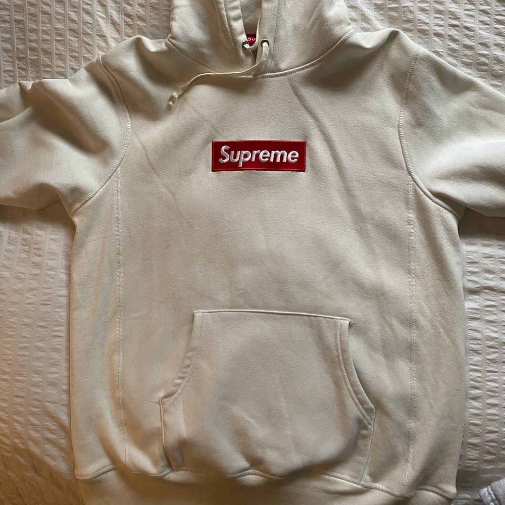 Supreme Hoodie